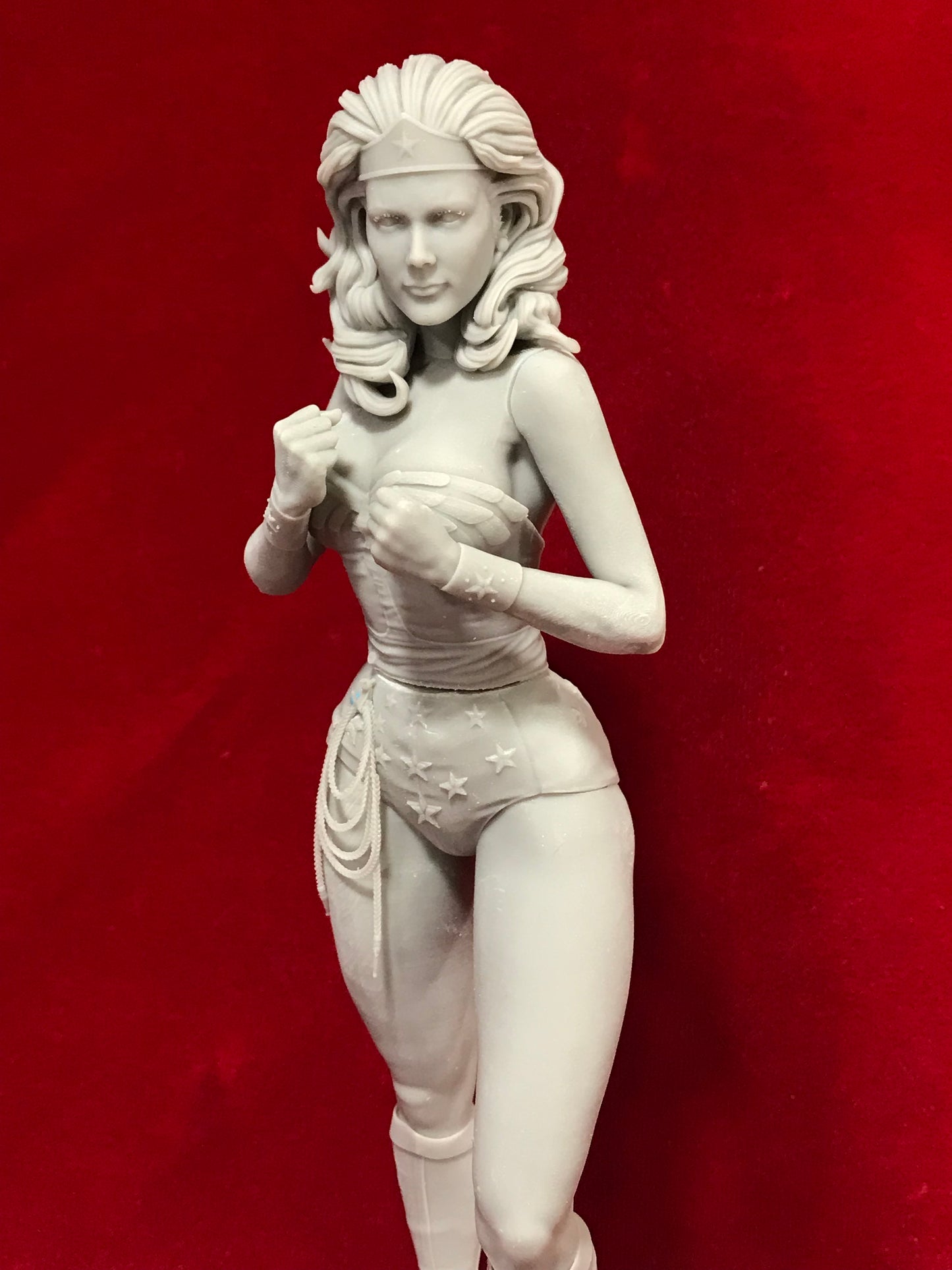 Wonder Woman (Fists) - Lynda Carter - Resin Printed Model Kit