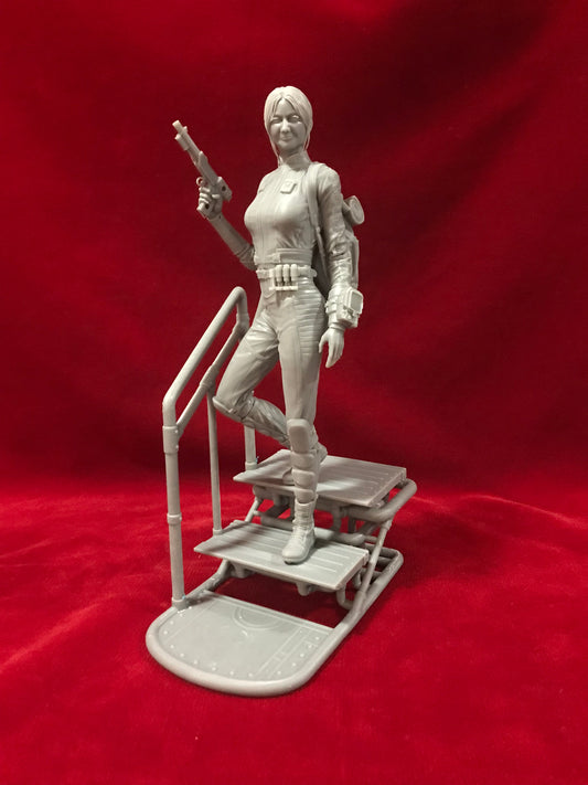 Lucy McLean - Fallout - "Deluxe Steps Base" - Resin Printed Model Kit