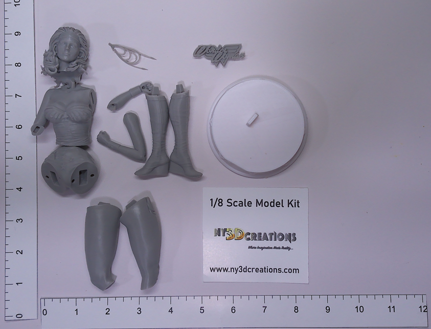 Wonder Woman (Fists) - Lynda Carter - Resin Printed Model Kit