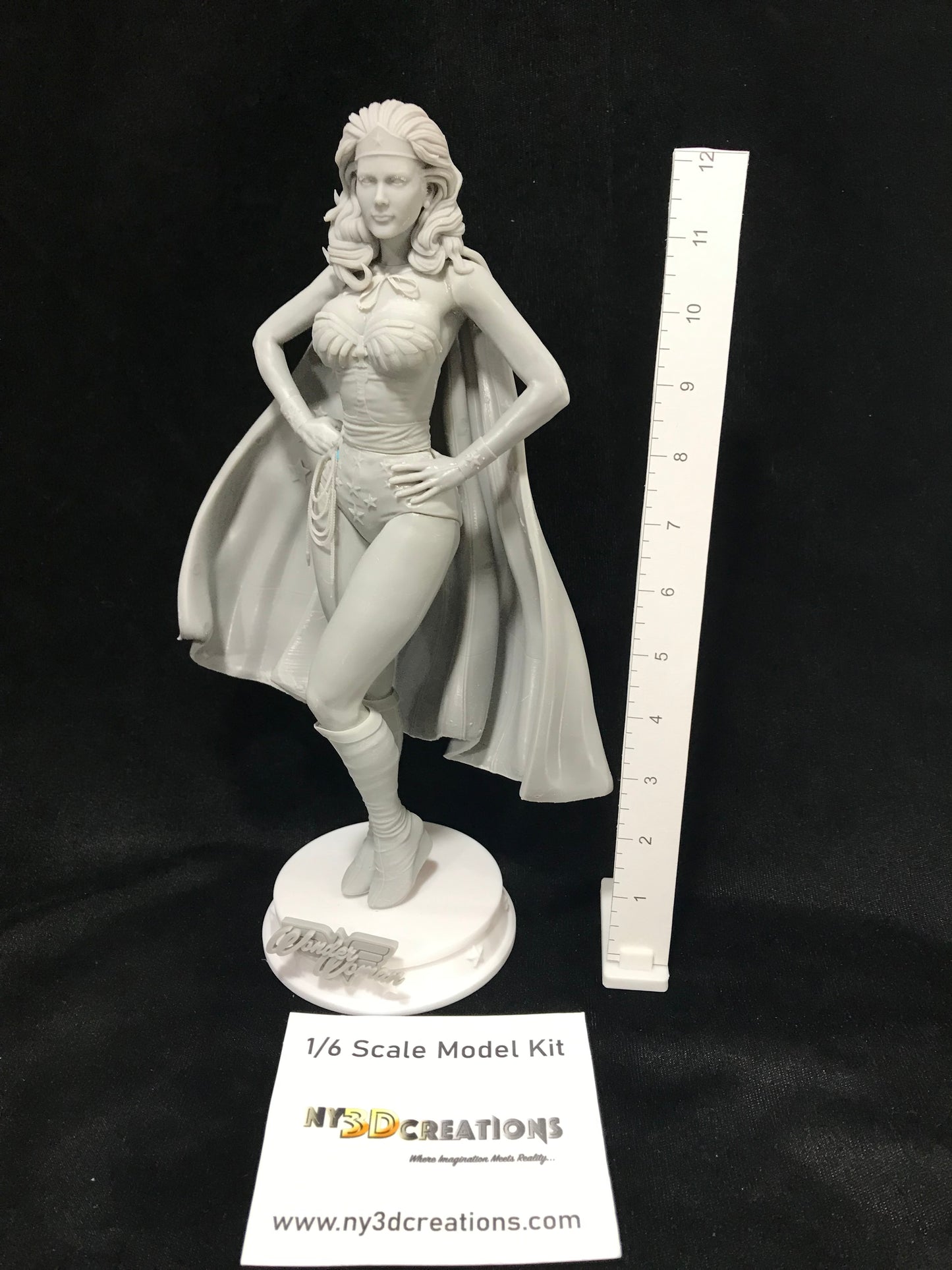 Wonder Woman (Caped) - Lynda Carter - Resin Printed Model Kit