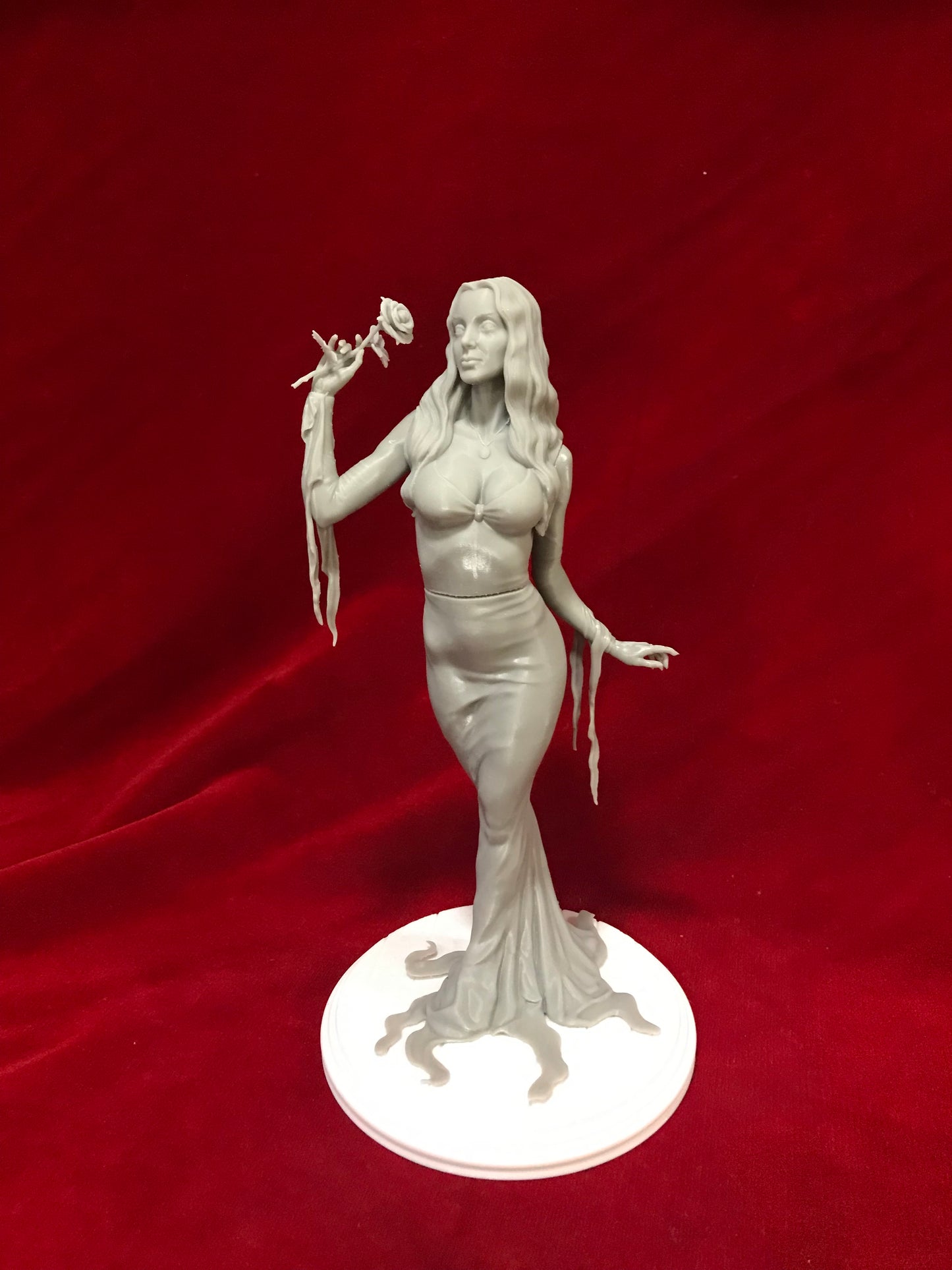 Morticia Adams - Carolyn Jones - Resin Printed Model Kit